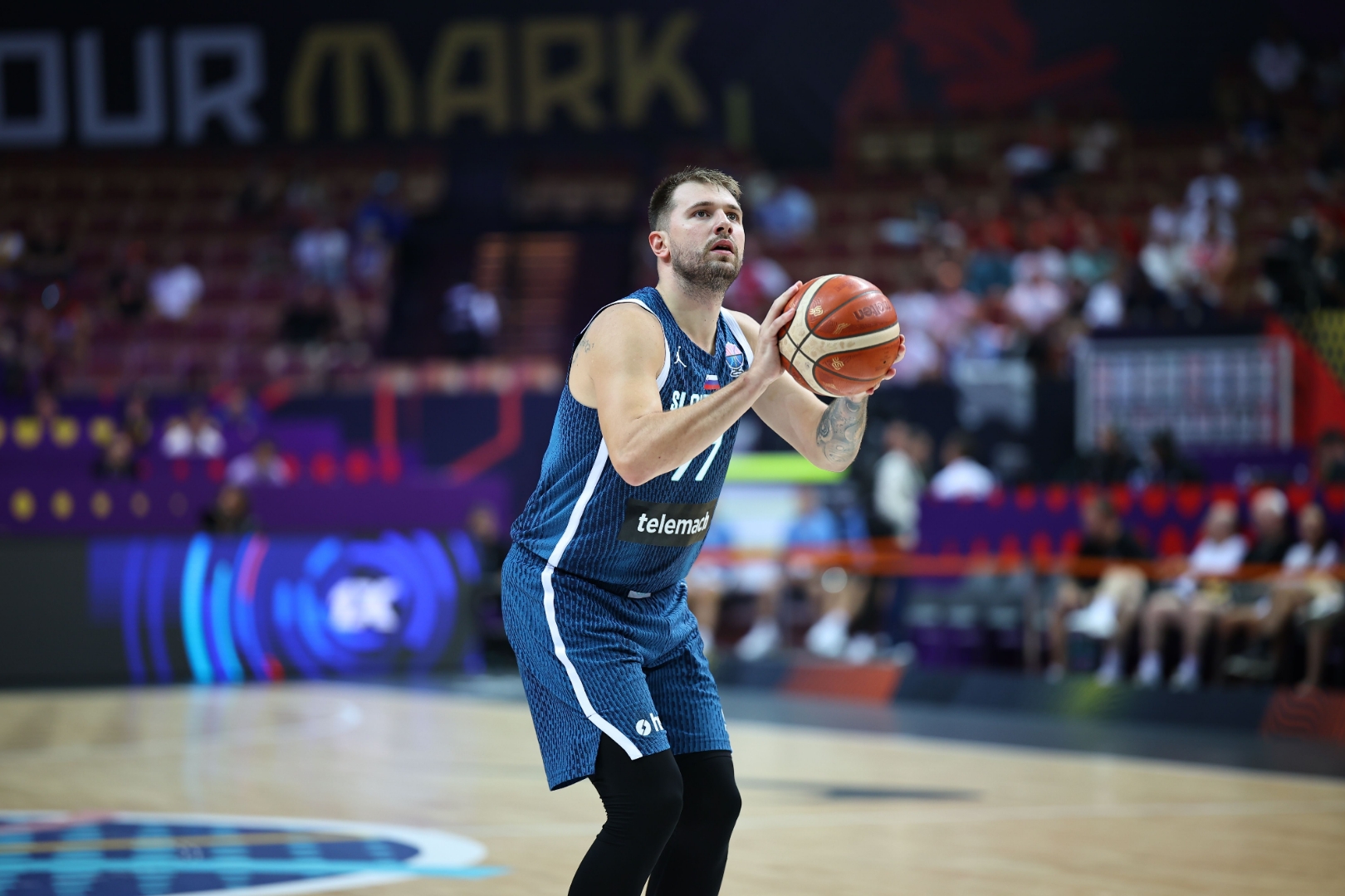 清晨欧篮联传出新动向，密尔沃基雄鹿强势反弹，管理层表态——赛场秩序良好，更衣室氛围转暖的简单介绍